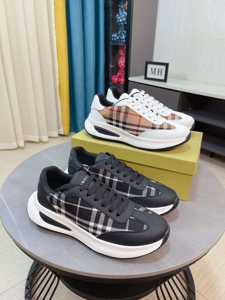 Burberry Low Shoes